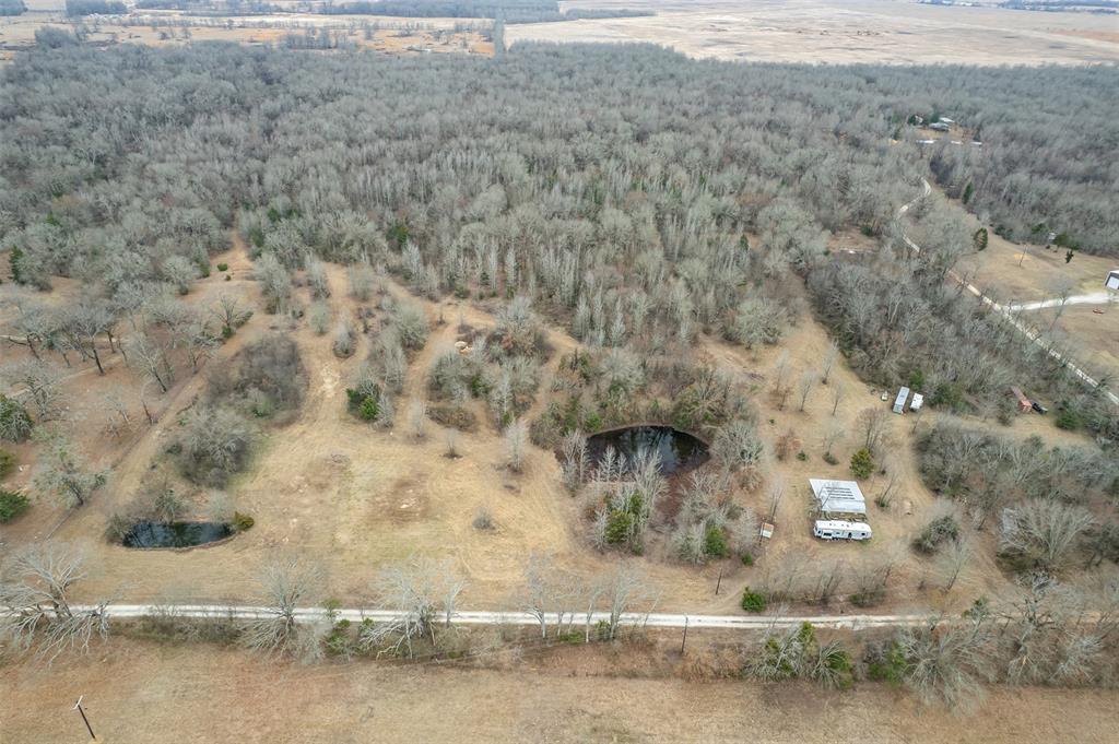 139 Nw County Road 1061 Property Photo 17