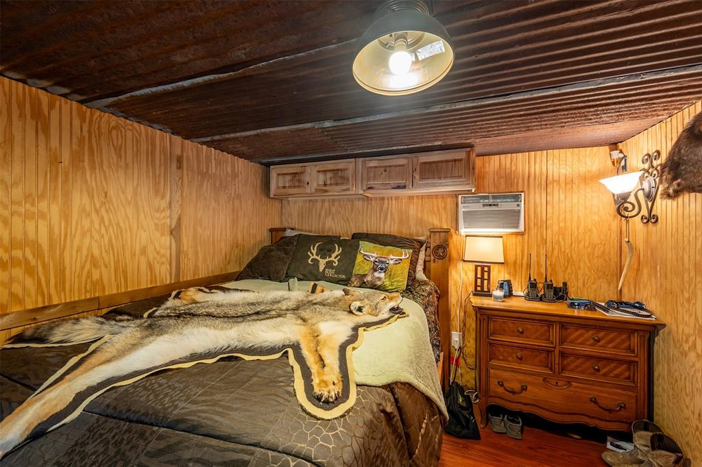 139 Nw County Road 1061 Property Photo 34