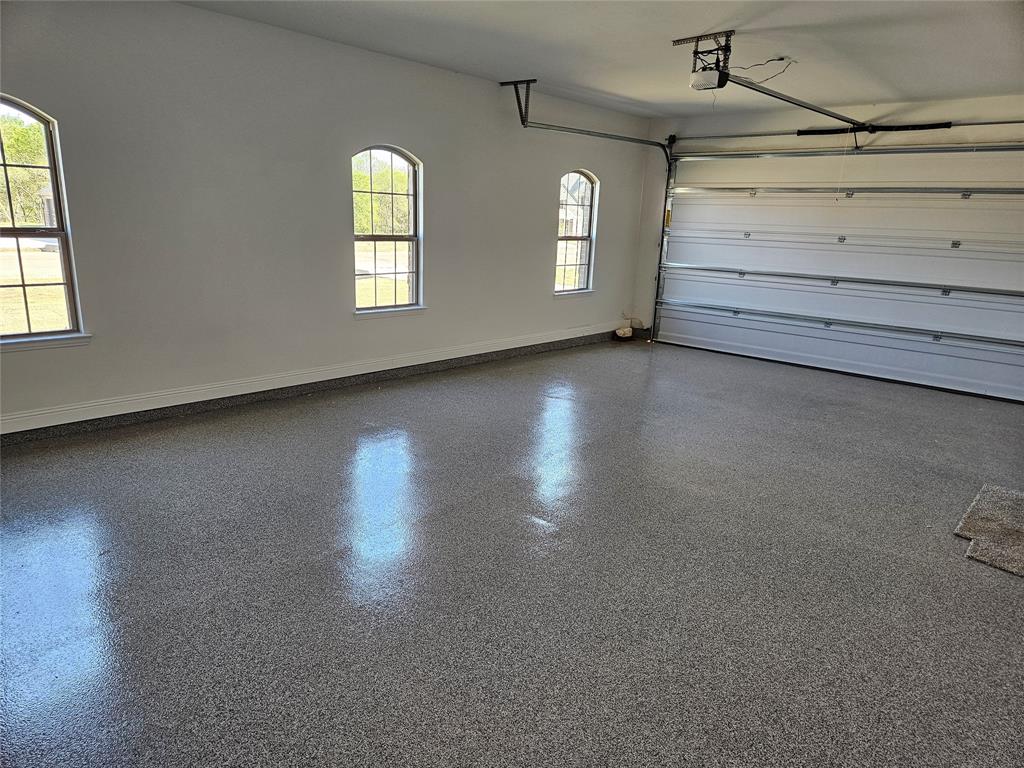 385 Willie's Court Property Photo 31