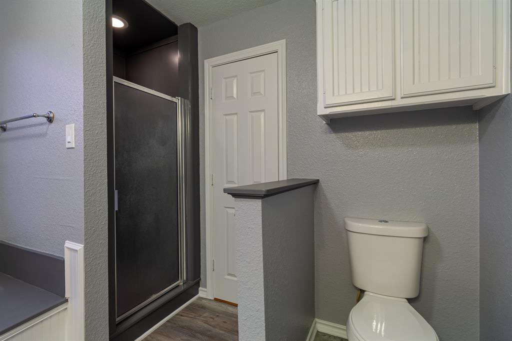 324 E Pace Street Property Photo 22