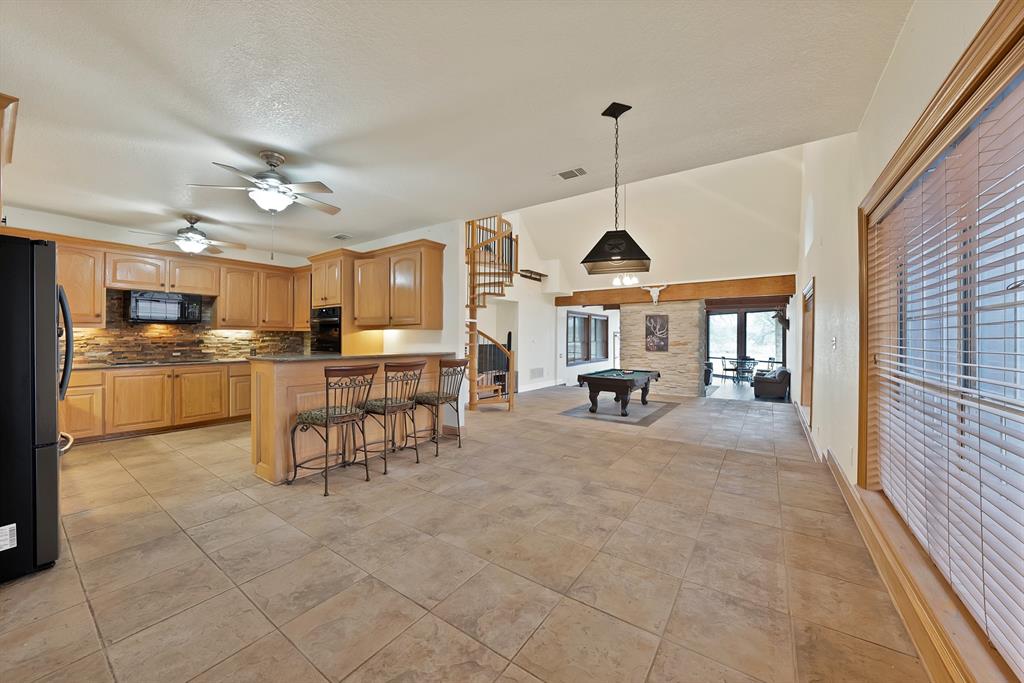 9580 Brockrim Lane Property Photo 6