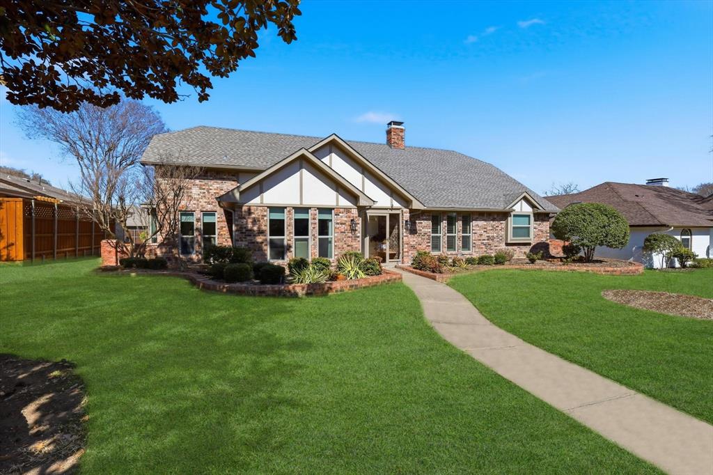 1809 Lake Crest Lane Property Photo 1