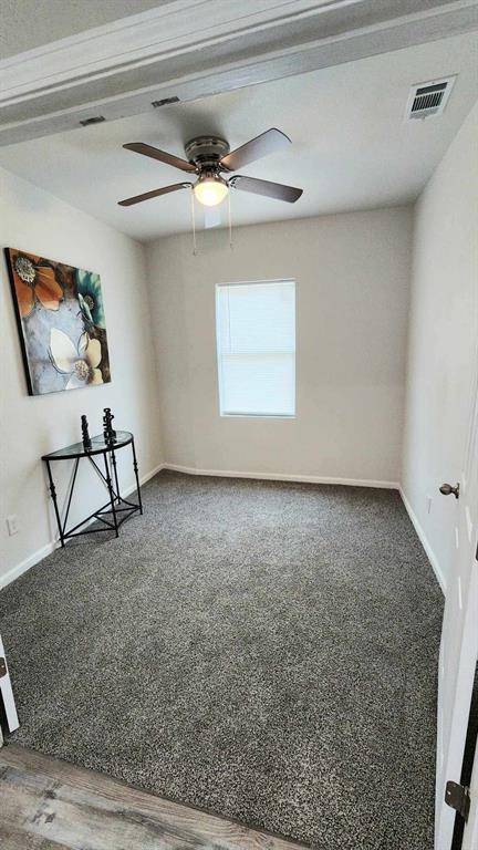 2000 May Street Property Photo 9