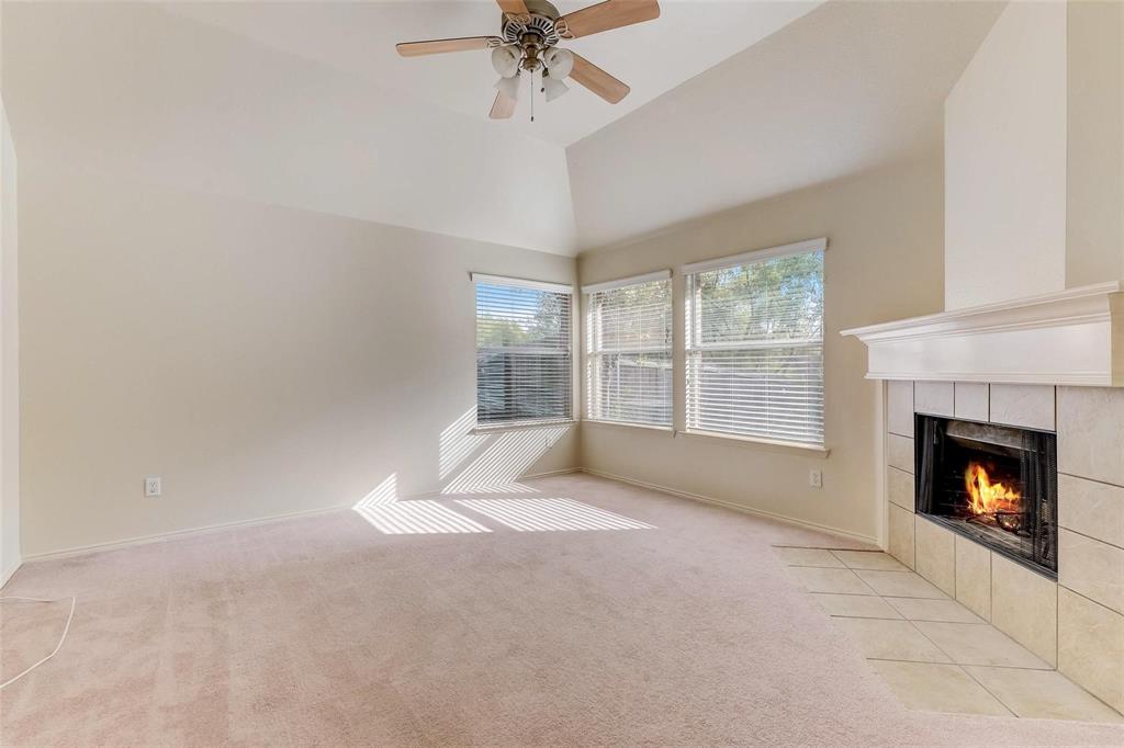 4905 Summer Oaks Lane Property Photo 15