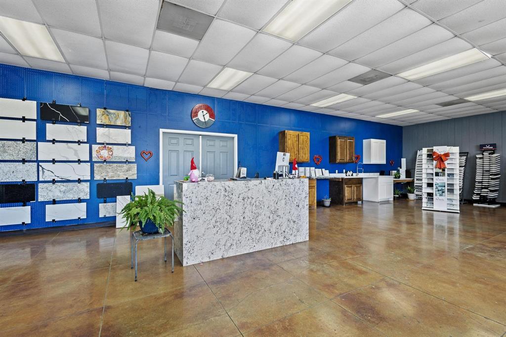 1301 W Sam Rayburn Drive Property Photo 13