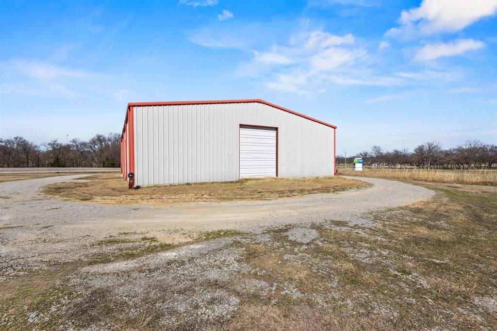 1301 W Sam Rayburn Drive Property Photo 29