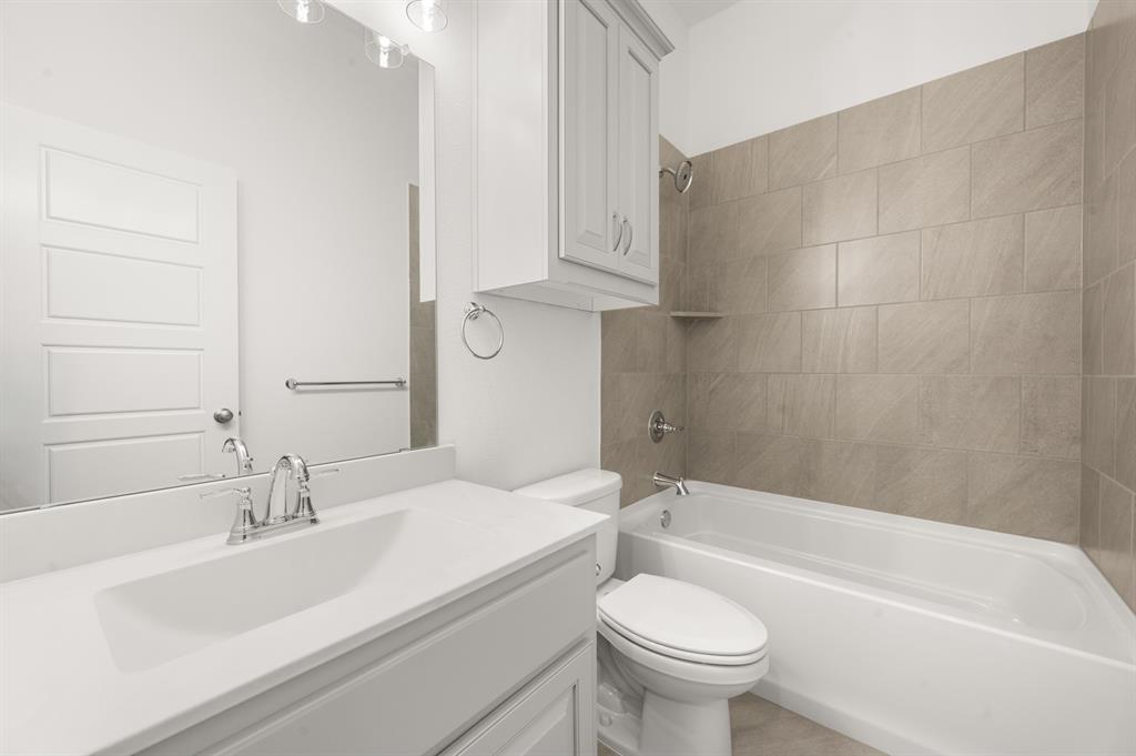 927 Madeline Lane Property Photo 20