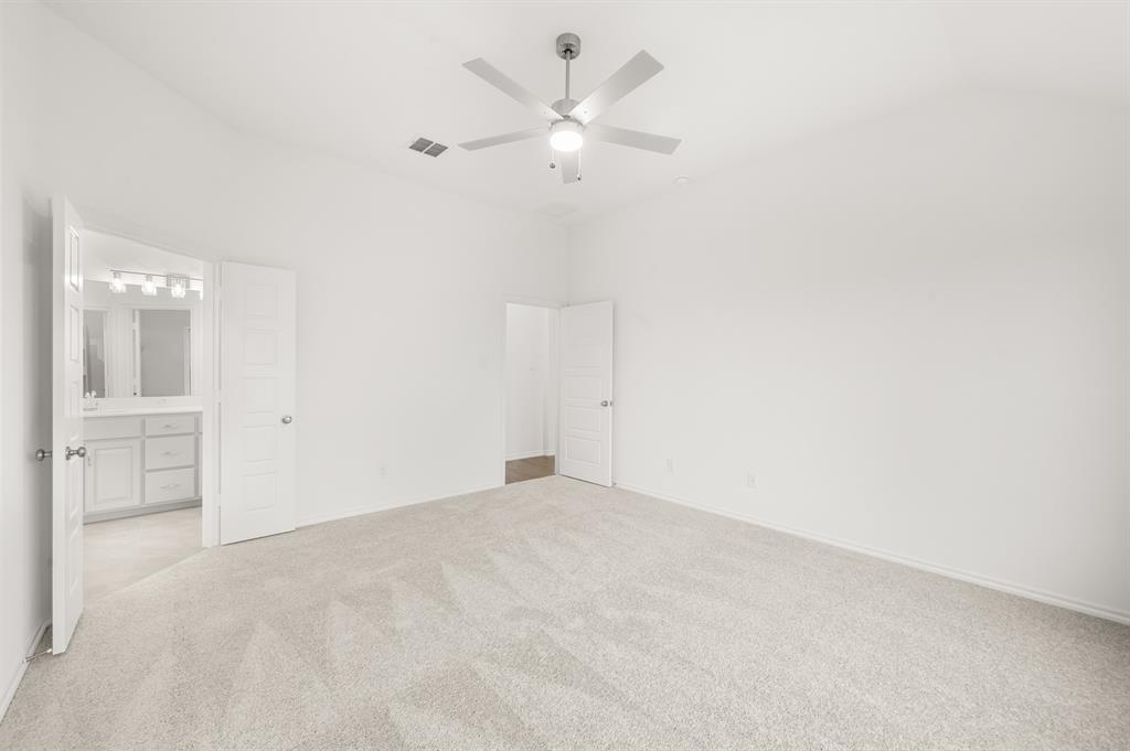 927 Madeline Lane Property Photo 23