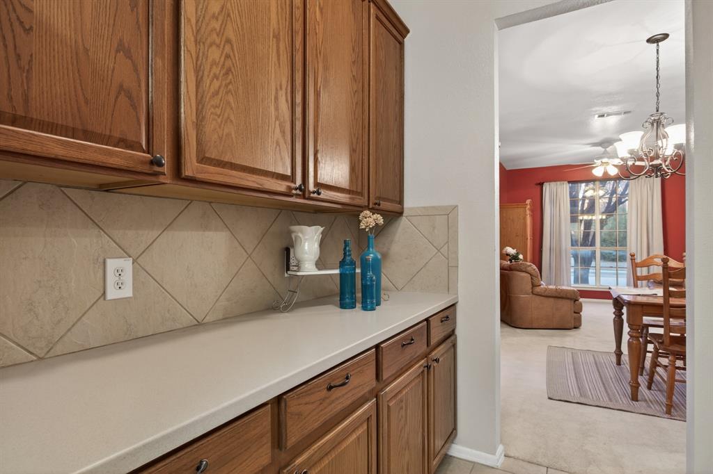 2724 Maple Creek Drive Property Photo 15
