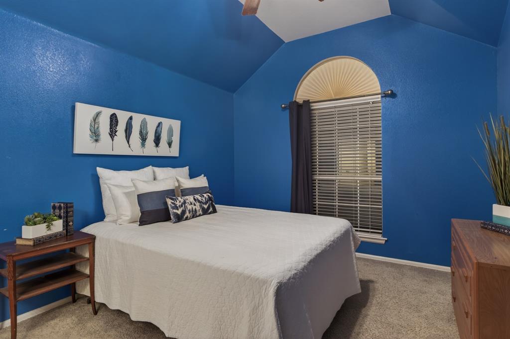 2724 Maple Creek Drive Property Photo 33