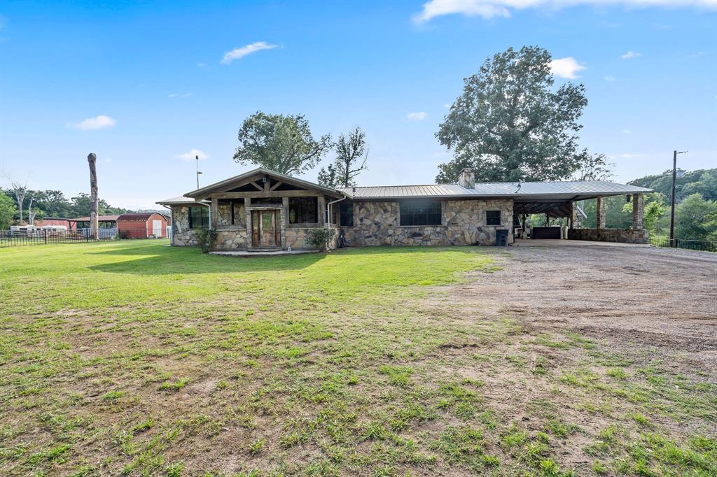 2711 Fm 250 Property Photo 3