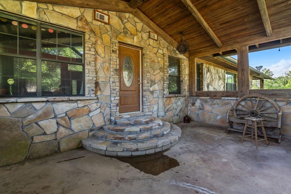 2711 Fm 250 Property Photo 5