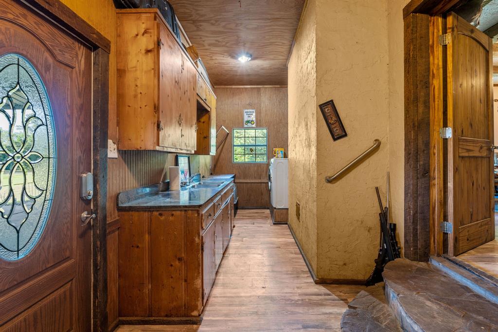 2711 Fm 250 Property Photo 23