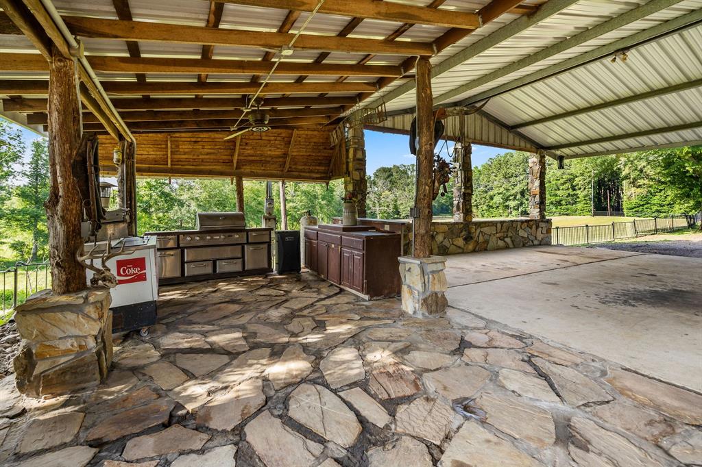 2711 Fm 250 Property Photo 25