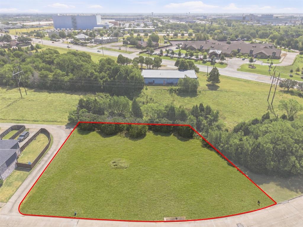 700 Winding Creek Drive Property Photo 1