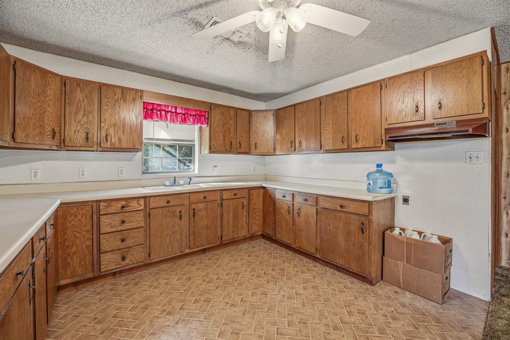 650 County Road 426 Property Photo 10