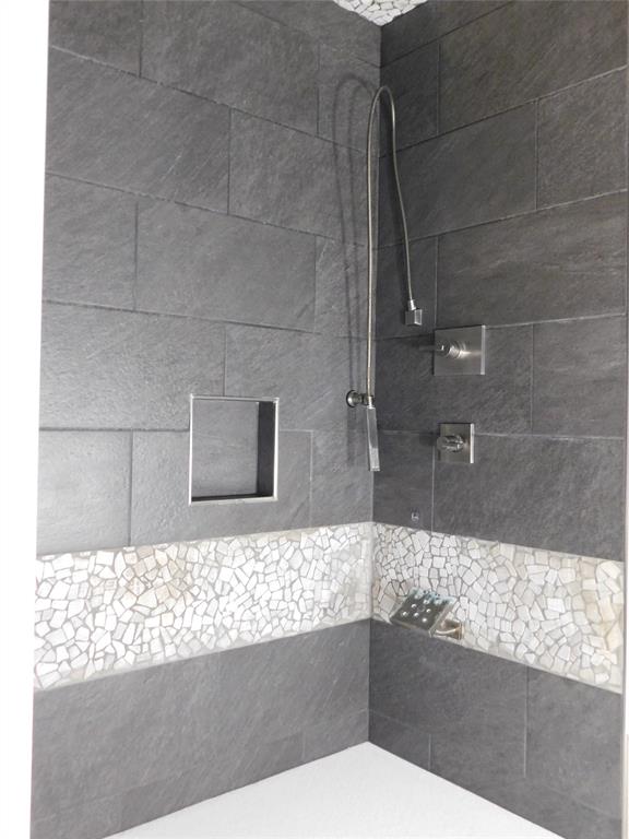 204 Jermyn Avenue Property Photo 33