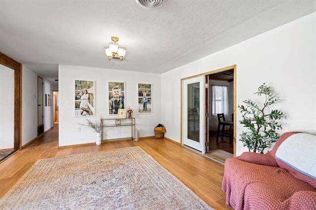 2585 Fm 250 Property Photo 10
