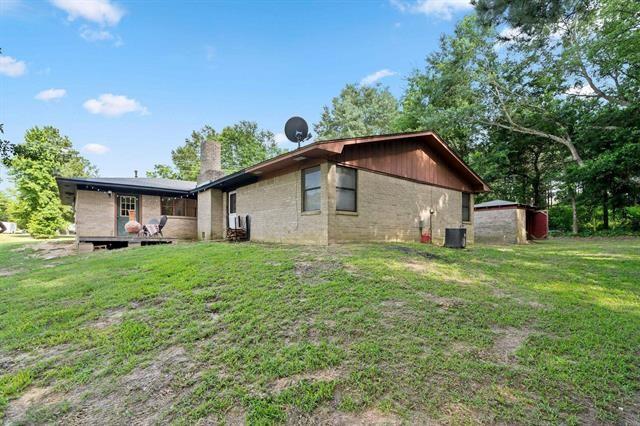 2585 Fm 250 Property Photo 36