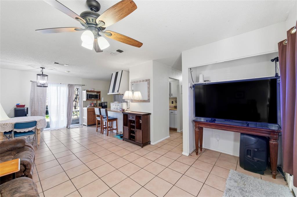 715 Sun Valley Drive Property Photo 6