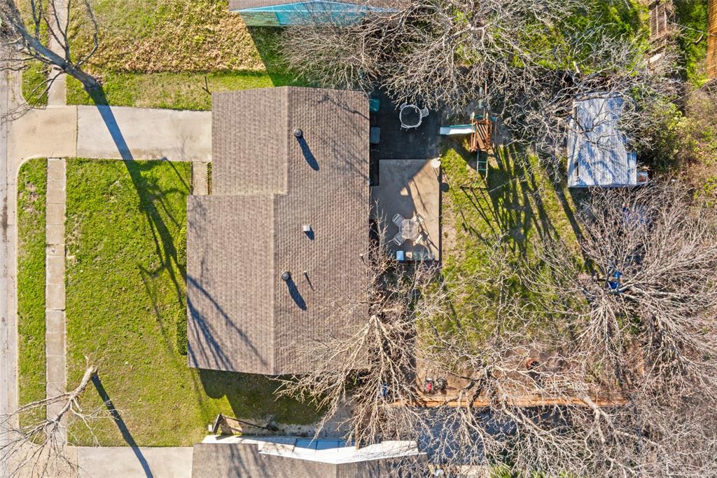 715 Sun Valley Drive Property Photo 18
