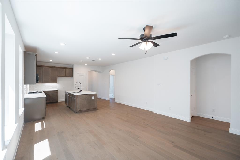 8768 Treeline Parkway Property Photo 8