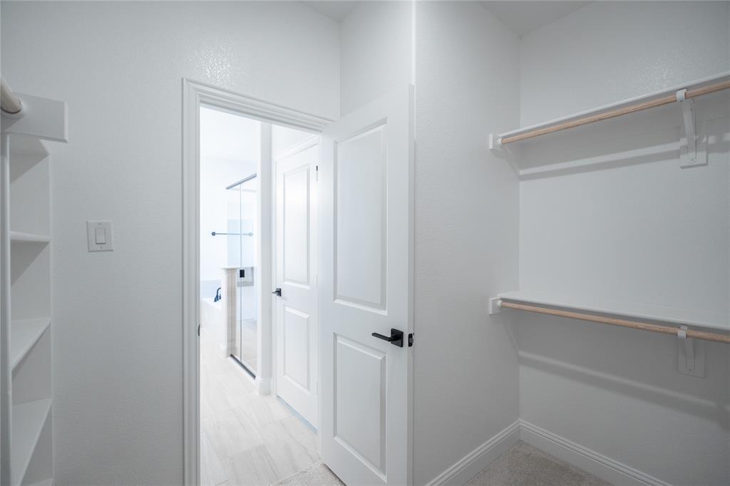 8768 Treeline Parkway Property Photo 14
