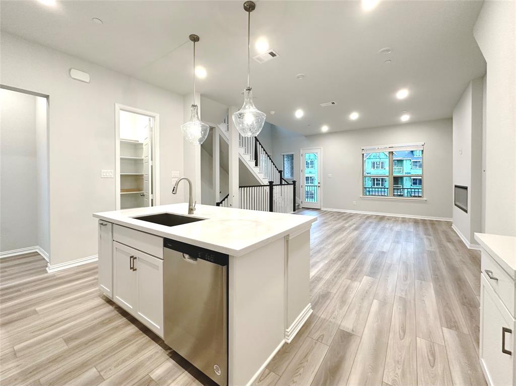 8378 Massive Drive Property Photo 5