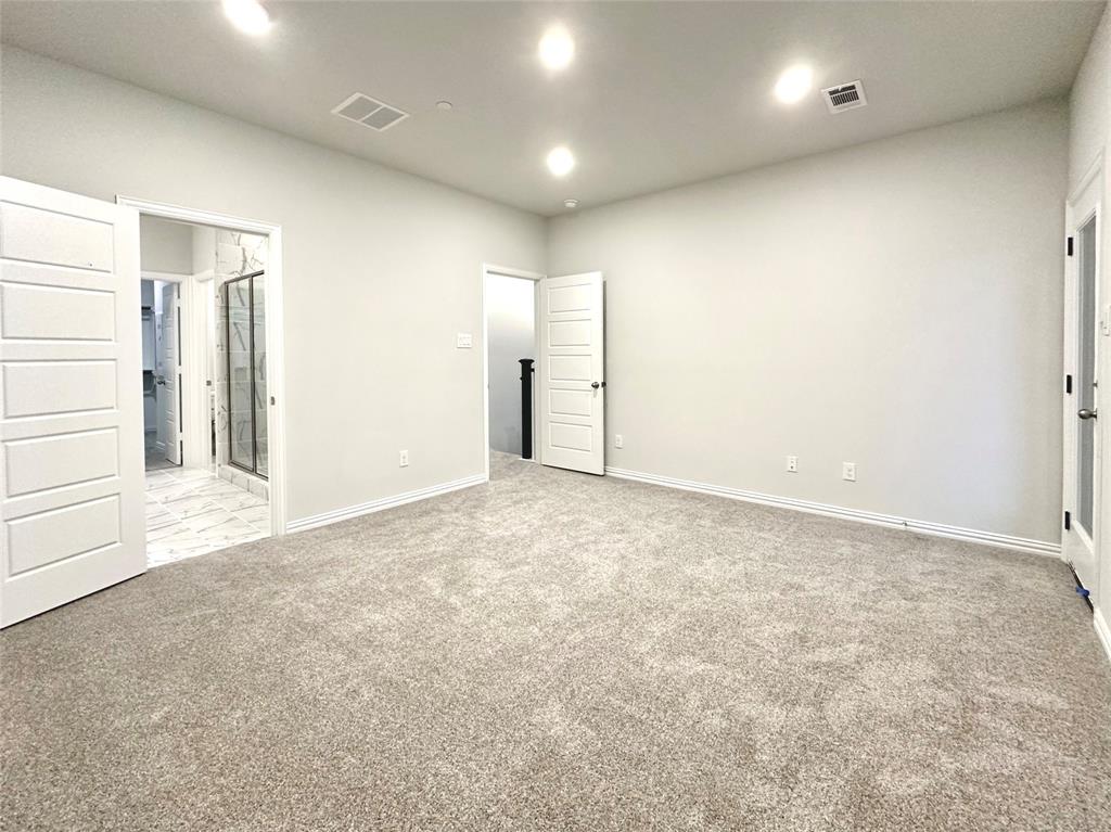8378 Massive Drive Property Photo 13