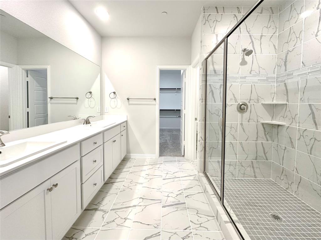 8378 Massive Drive Property Photo 15