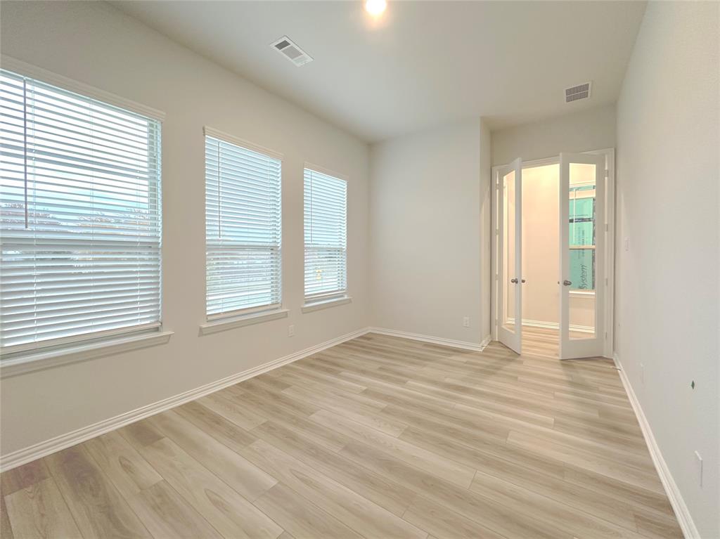 8378 Massive Drive Property Photo 20