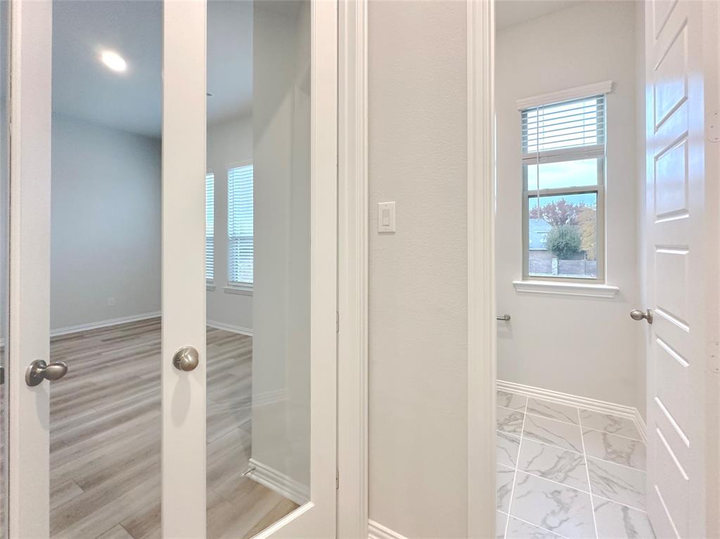 8378 Massive Drive Property Photo 23