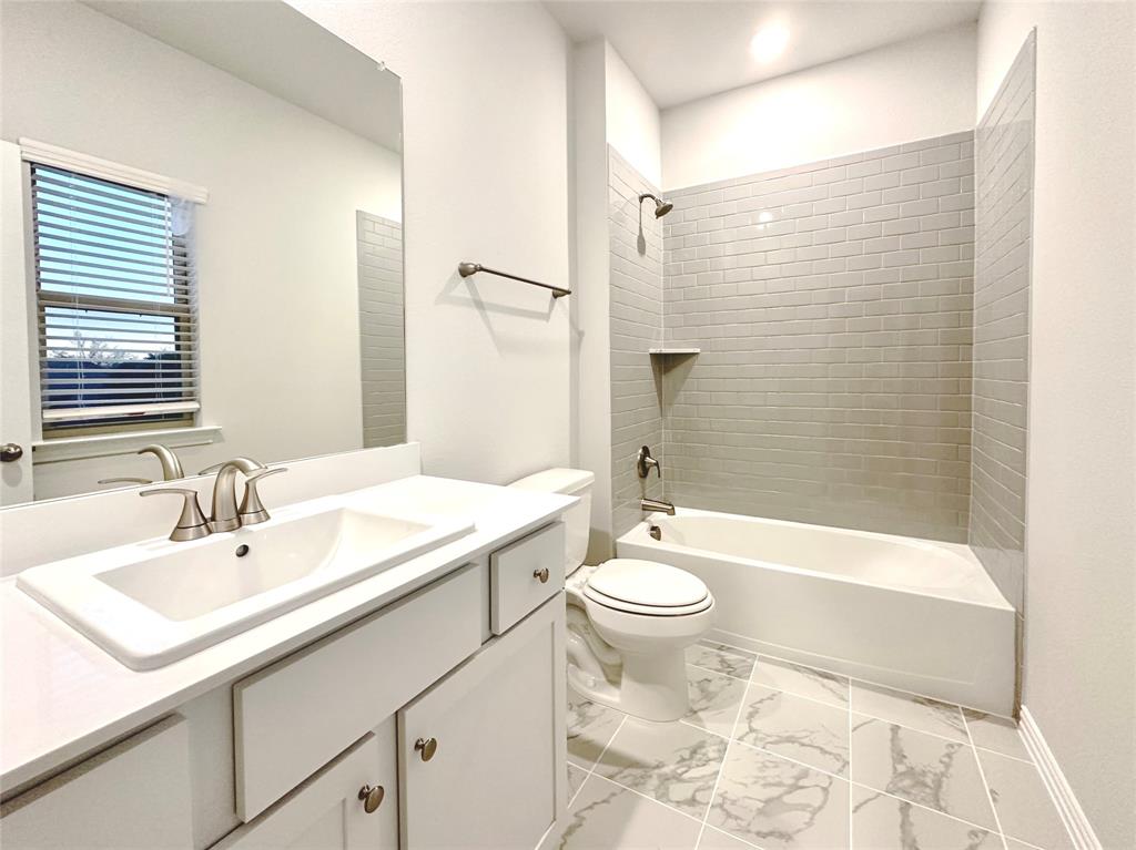 8378 Massive Drive Property Photo 27