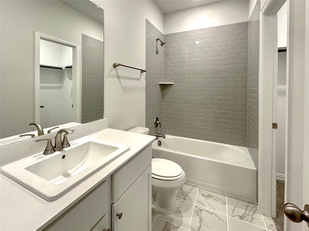8378 Massive Drive Property Photo 31