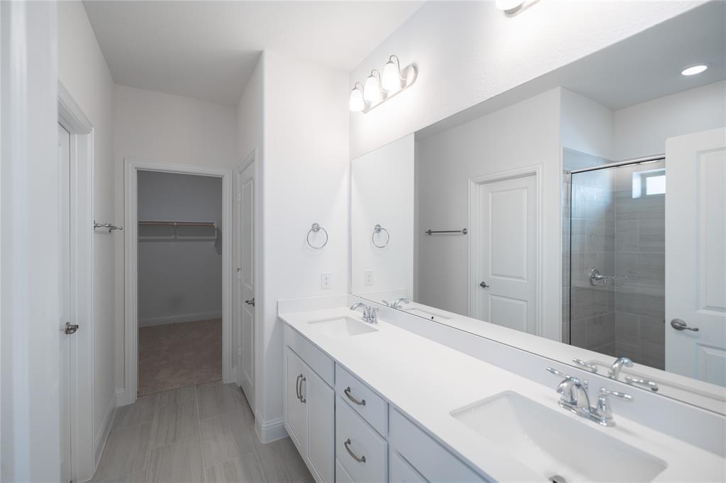 8724 Treeline Parkway Property Photo 10