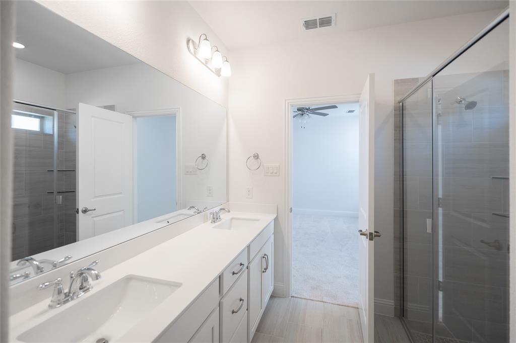 8724 Treeline Parkway Property Photo 11