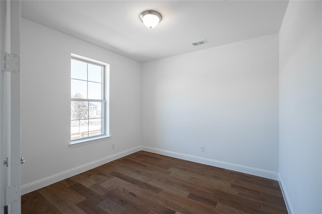 8724 Treeline Parkway Property Photo 13