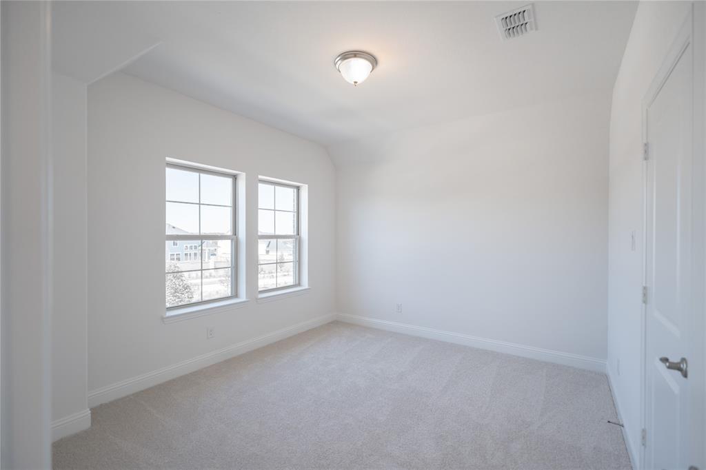 8724 Treeline Parkway Property Photo 17