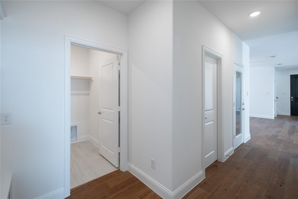 8724 Treeline Parkway Property Photo 21