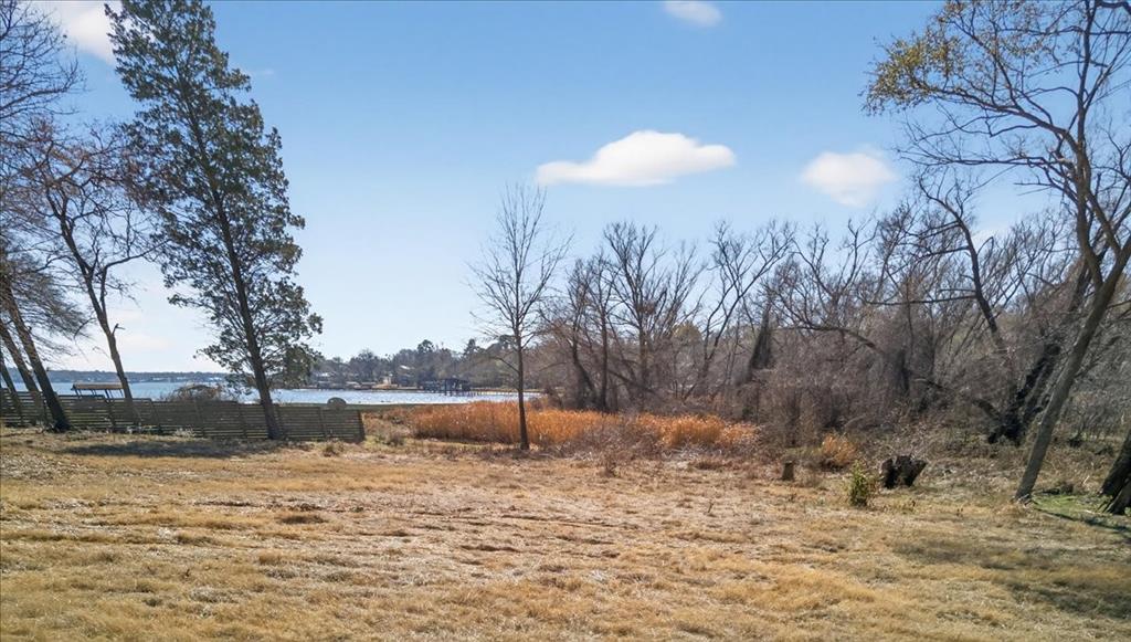 000 Lance Property Photo 16