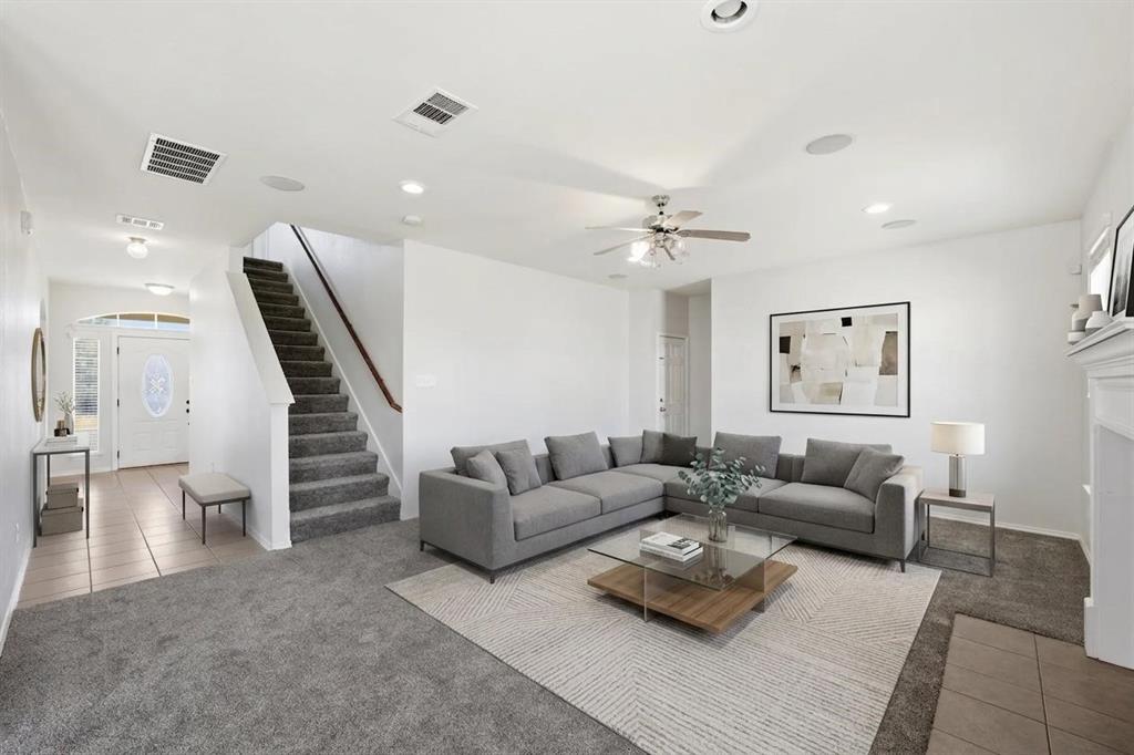 6717 Mundo Drive Property Photo 4