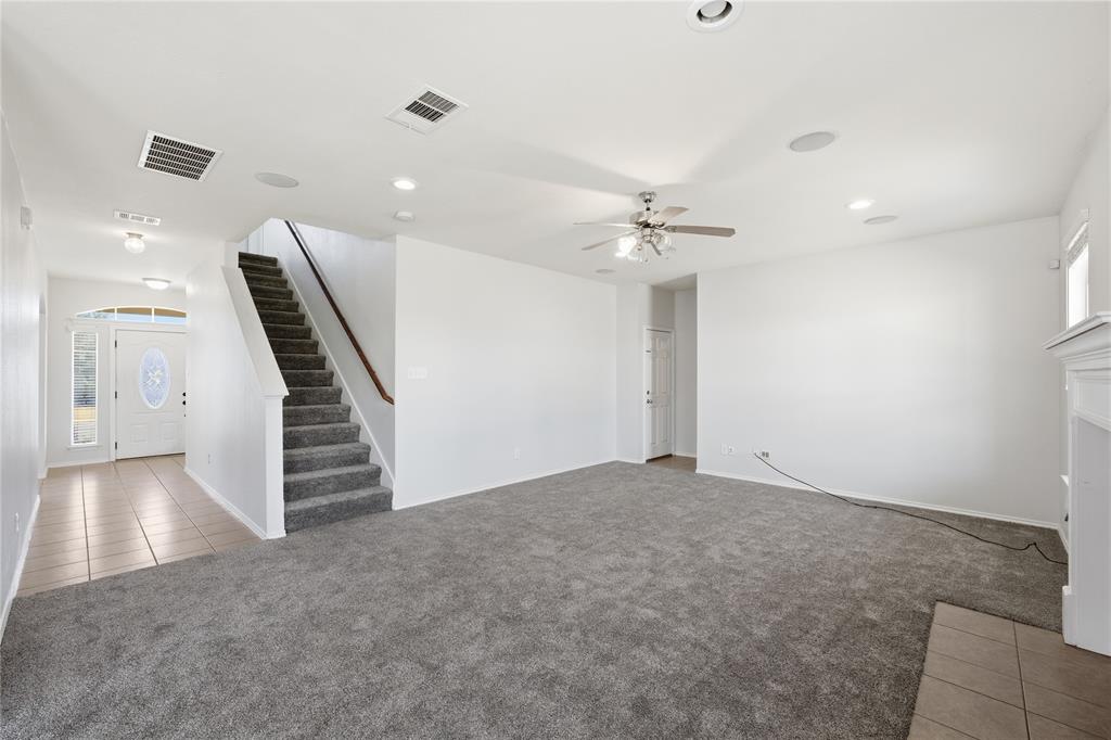 6717 Mundo Drive Property Photo 5