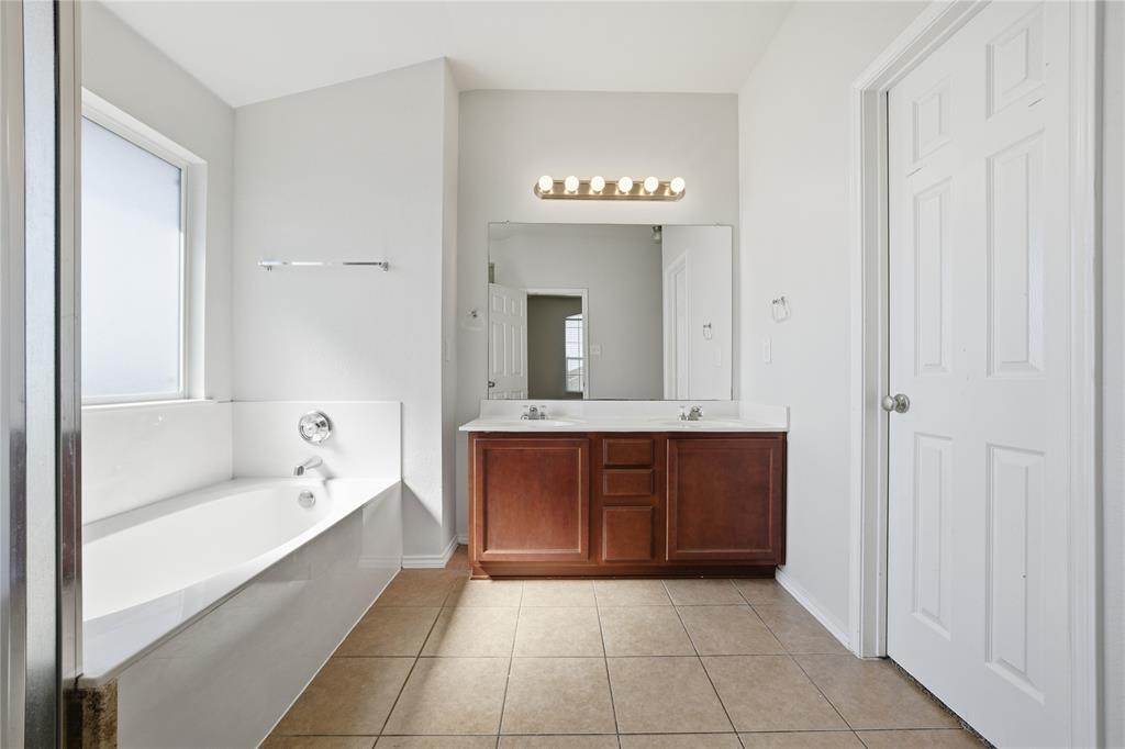6717 Mundo Drive Property Photo 20