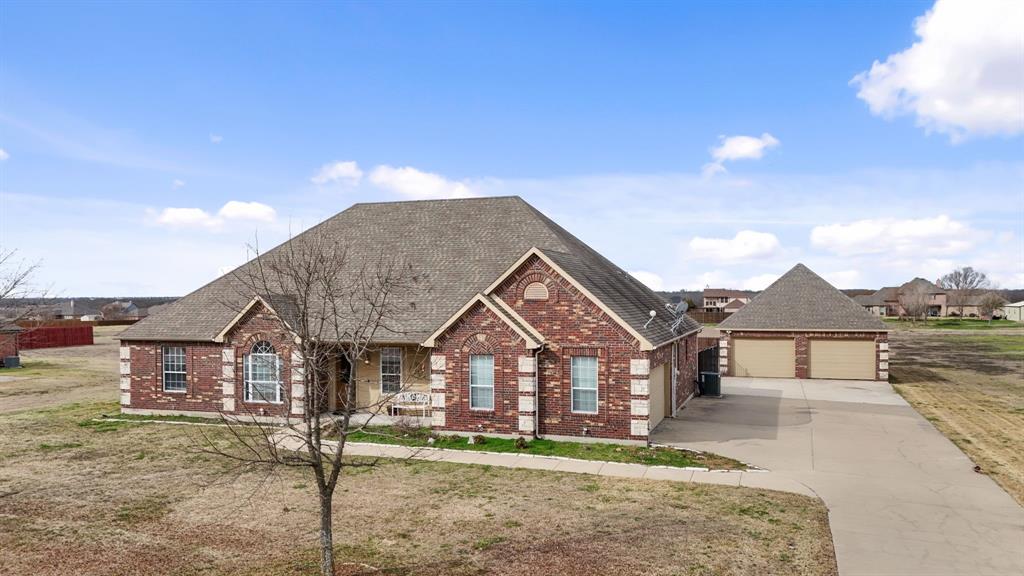 320 Westward Drive Property Photo 1
