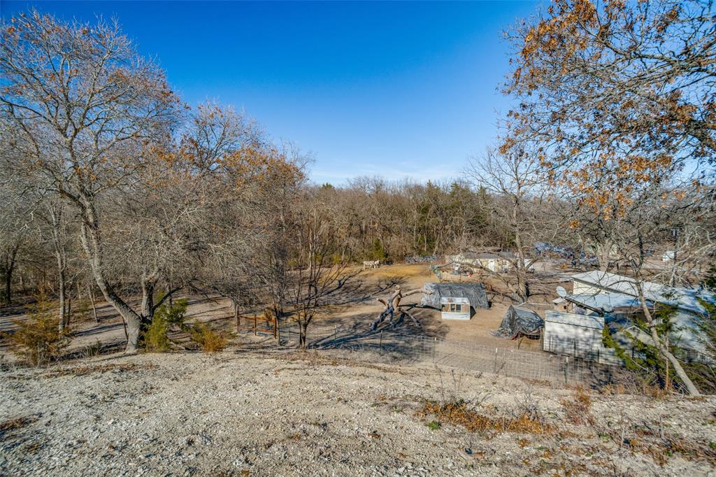 2111 Private Road 5499 Property Photo 8