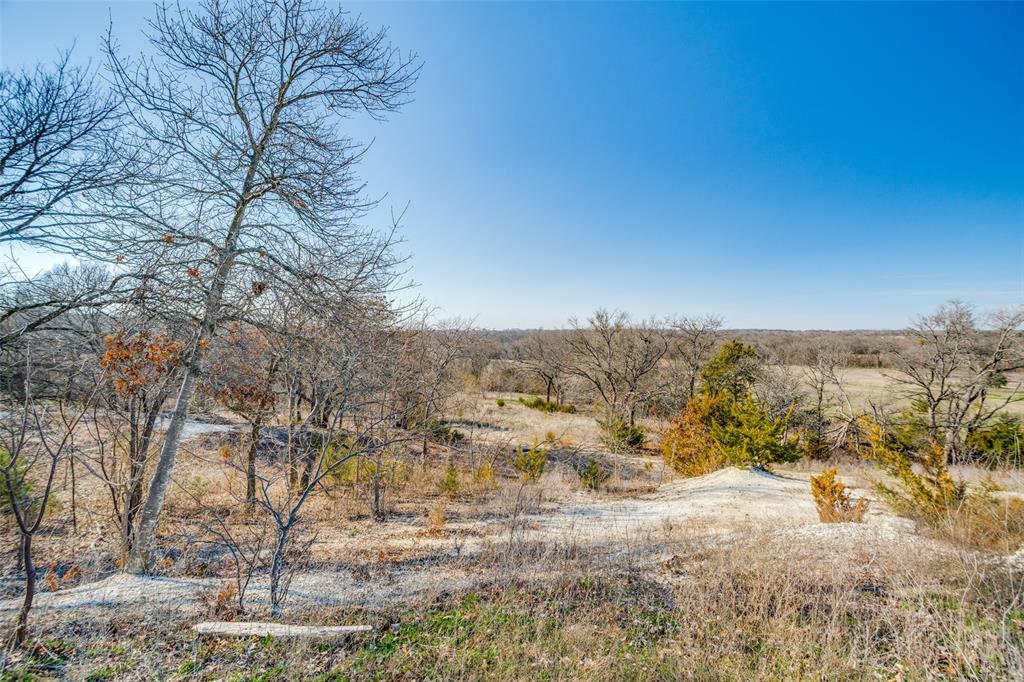 2111 Private Road 5499 Property Photo 11