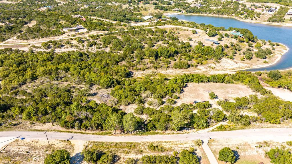 3250 Beacon Lake Drive Property Photo 2
