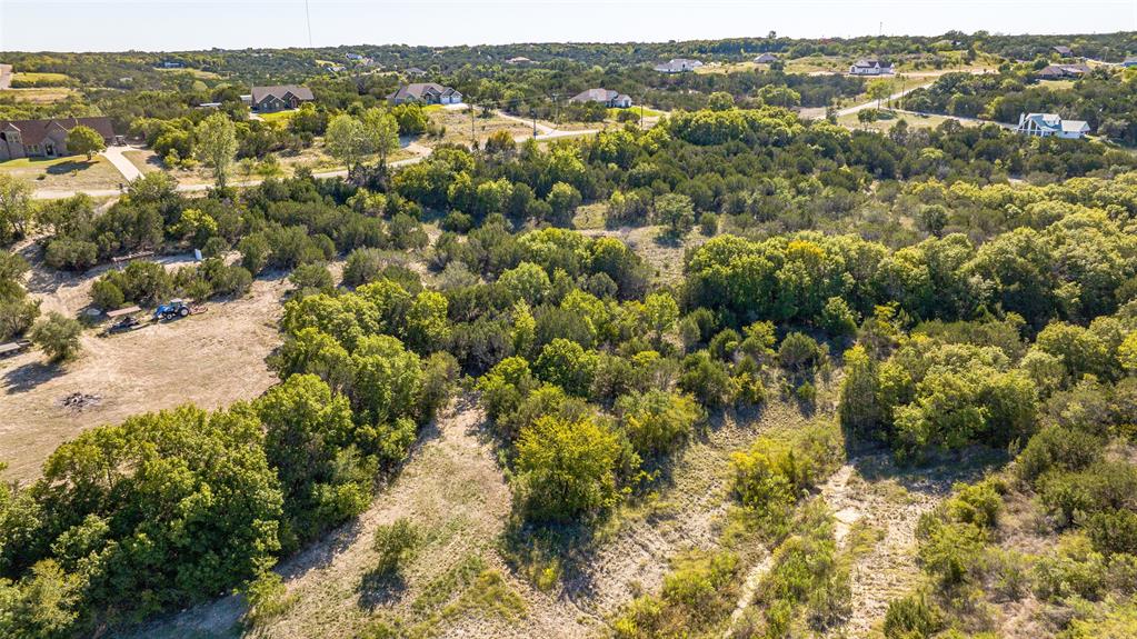 3250 Beacon Lake Drive Property Photo 9