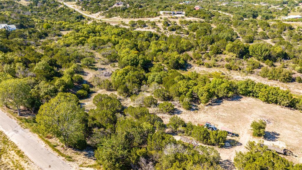 3250 Beacon Lake Drive Property Photo 13