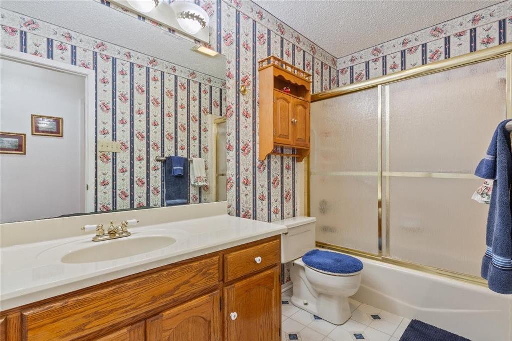 646 Winding Oaks Property Photo 22
